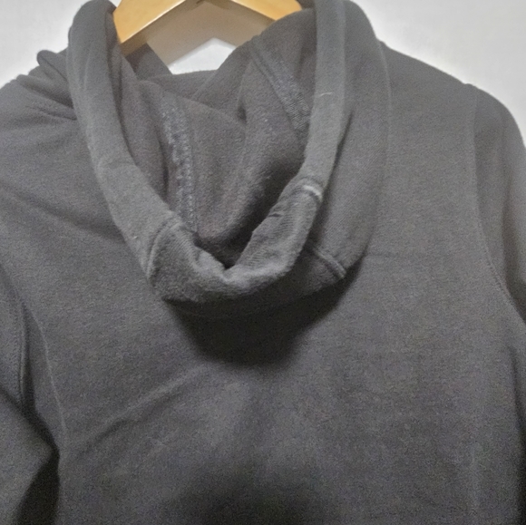 Carharrt Hoodie - Picture 5 of 6